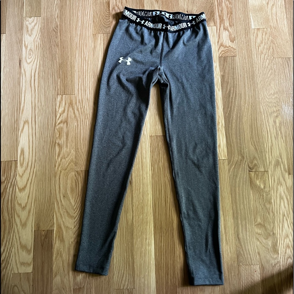 Under Armor girls leggings